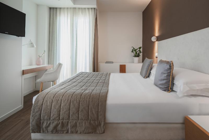 Select Suites & Spa - Oda