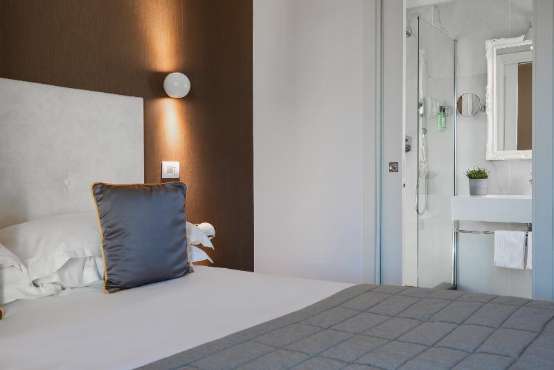 Select Suites & Spa - Oda