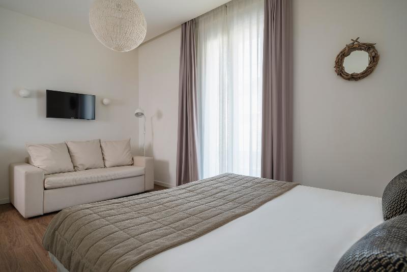 Select Suites & Spa - Oda