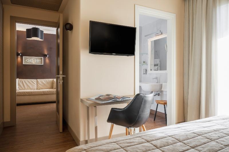 Select Suites & Spa - Oda