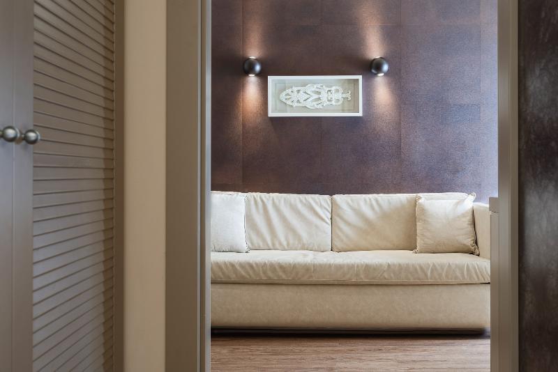 Select Suites & Spa - Oda