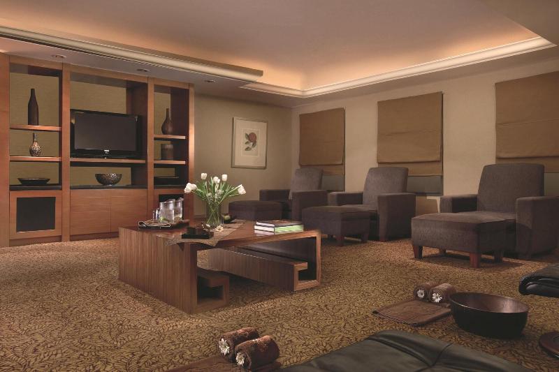 The Ritz-Carlton Jakarta, Mega Kuningan - Lobi