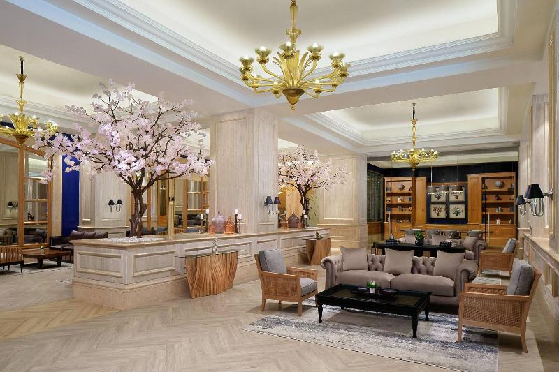 The Ritz-Carlton Jakarta, Mega Kuningan - Lobi