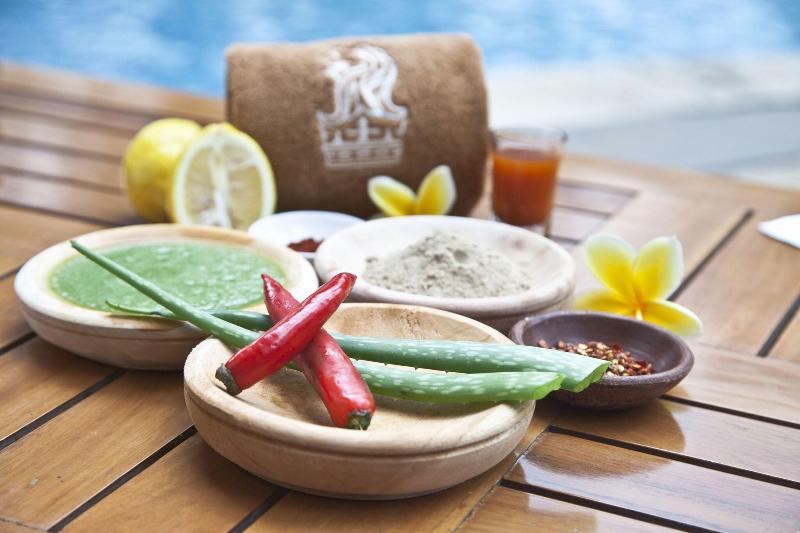 The Ritz-Carlton Jakarta, Mega Kuningan - Aktivite