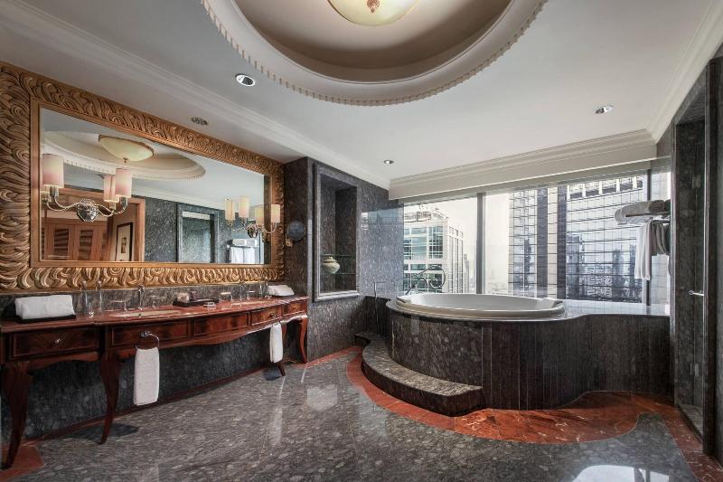 The Ritz-Carlton Jakarta, Mega Kuningan - Oda
