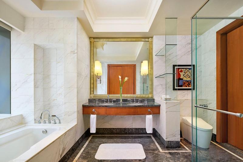 The Ritz-Carlton Jakarta, Mega Kuningan - Oda
