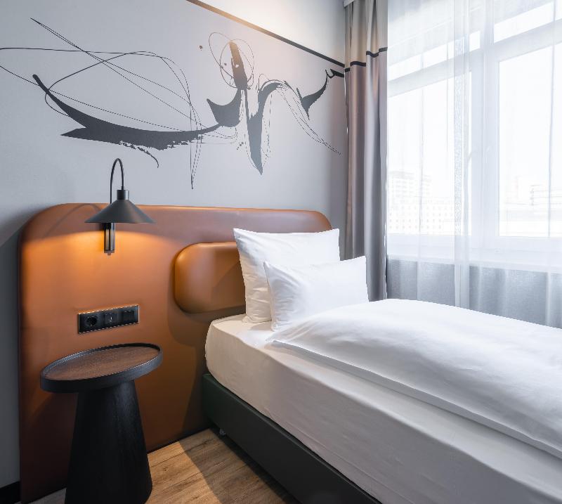 Titanic Comfort Kurfuerstendamm - Oda