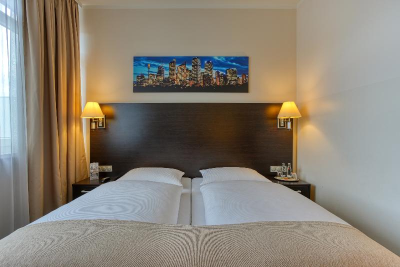 Titanic Comfort Kurfuerstendamm - Oda