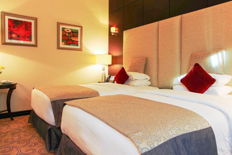 Century Hotel - Oda