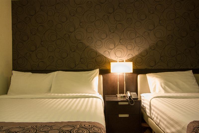 Lily Hotel Bangkok - Oda