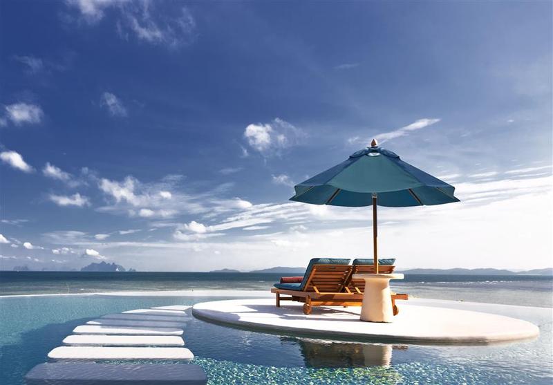 The Naka Island A Luxury Collection Resort & Spa - Bar