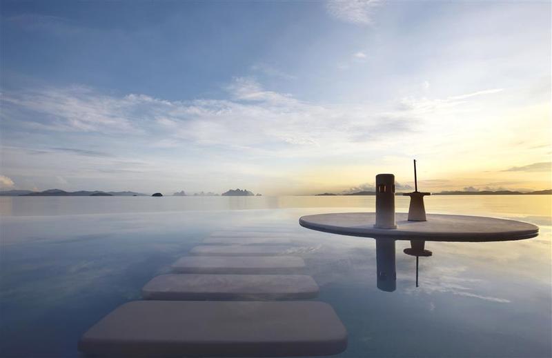 The Naka Island A Luxury Collection Resort & Spa - Bar