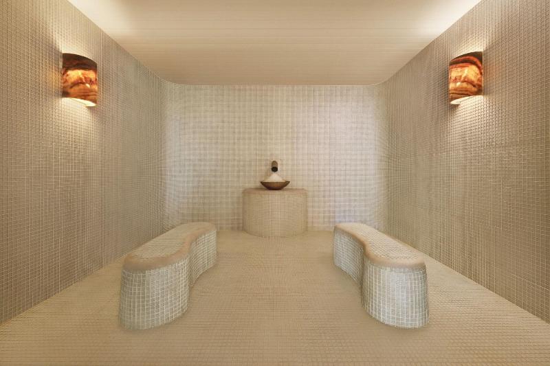 The Naka Island A Luxury Collection Resort & Spa - Aktivite