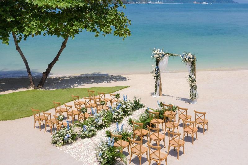 The Naka Island A Luxury Collection Resort & Spa - Plaj