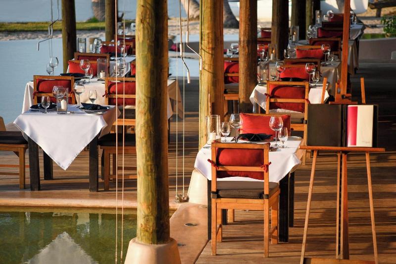 The Naka Island A Luxury Collection Resort & Spa - Restoran