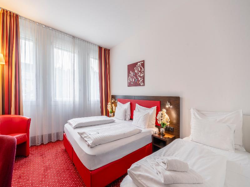 PLAZA INN Amedia Wien - Oda