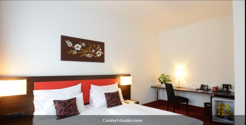 PLAZA INN Amedia Wien - Oda