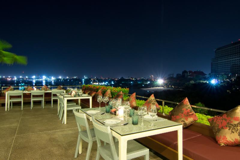 Way Hotel - Restoran