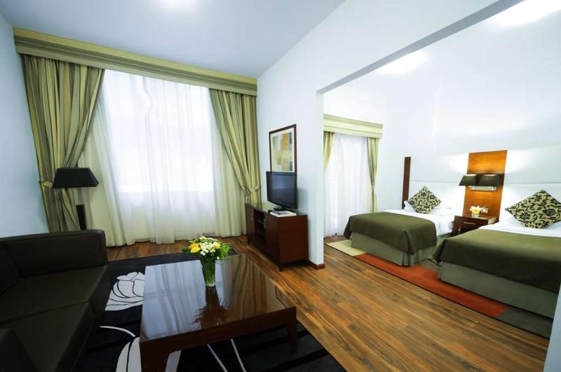 Golden Sands Hotel & Residences - Genel