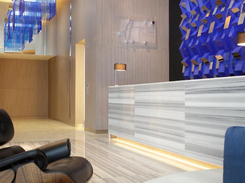 Holiday Inn Express Bangkok Siam - Lobi