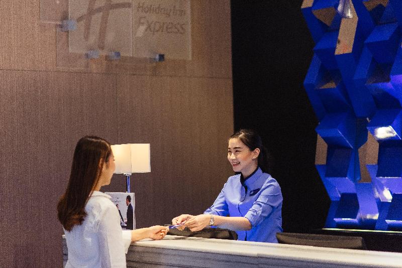 Holiday Inn Express Bangkok Siam - Genel