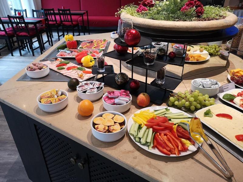 DORMERO Hotel Hannover-Langenhagen Airport - Restoran