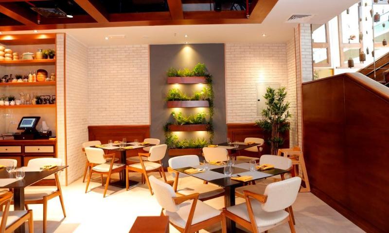 The Tower Plaza Hotel - Restoran