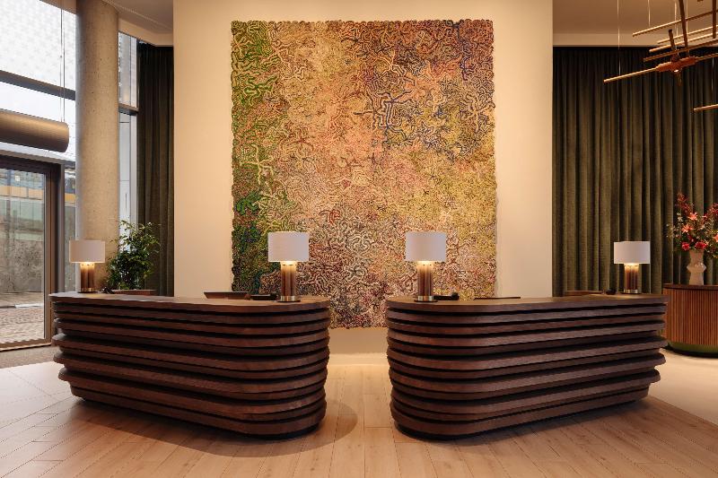 DoubleTree by Hilton Amsterdam Centraal Station - Genel