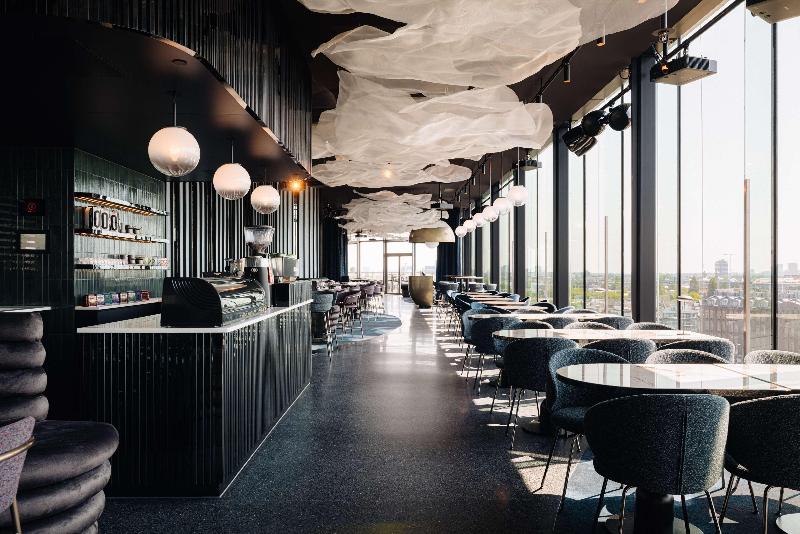 DoubleTree by Hilton Amsterdam Centraal Station - Genel