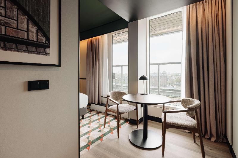 DoubleTree by Hilton Amsterdam Centraal Station - Oda