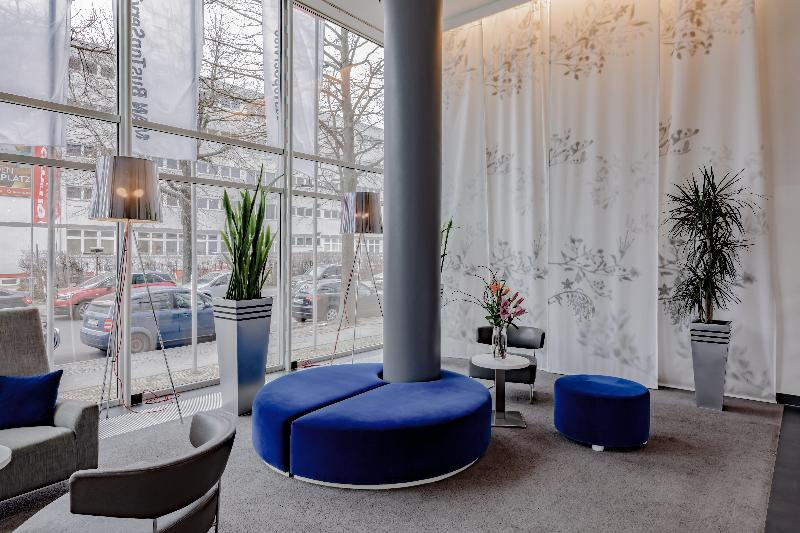 Garner Hotel Berlin - Spandau - Lobi