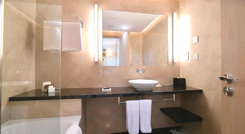Sunrise Pearl Hotel & Spa - Oda