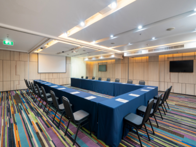 Vic3 Bangkok (SHA Plus) - Toplantı