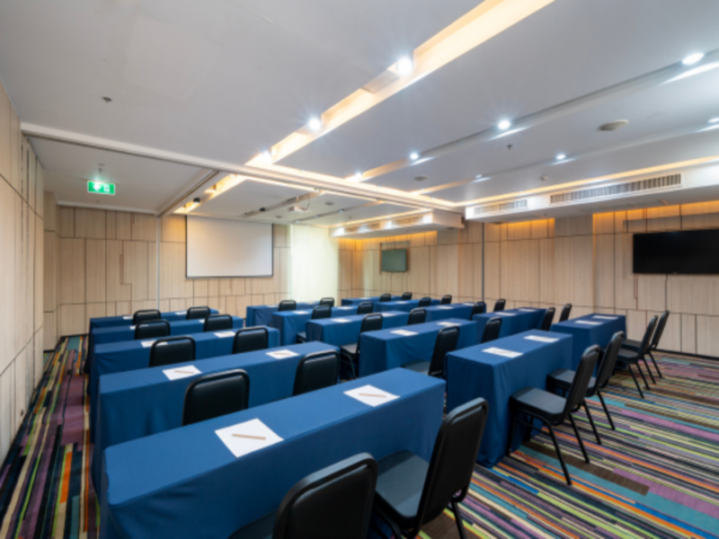 Vic3 Bangkok (SHA Plus) - Toplantı