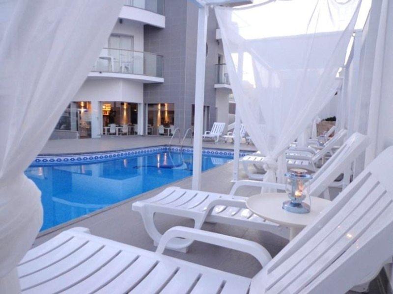 KR Hotels - Albufeira Lounge - Havuz