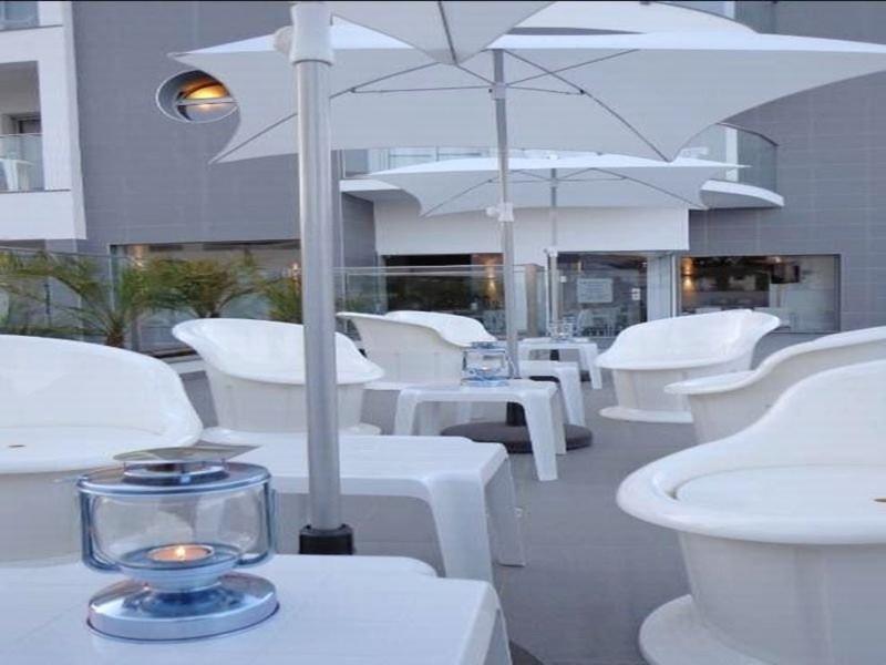 KR Hotels - Albufeira Lounge - Teras