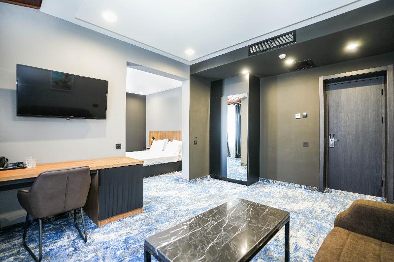 Hotel Splendid Tbilisi - Oda