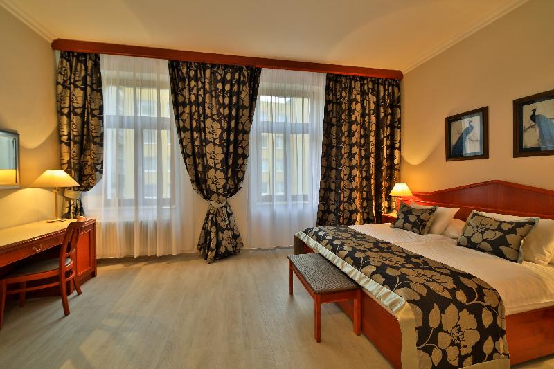 Carlton Hotel Prague - Oda