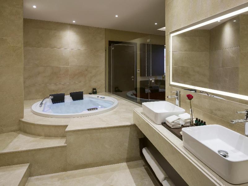 Movenpick Hotel Qassim - Oda