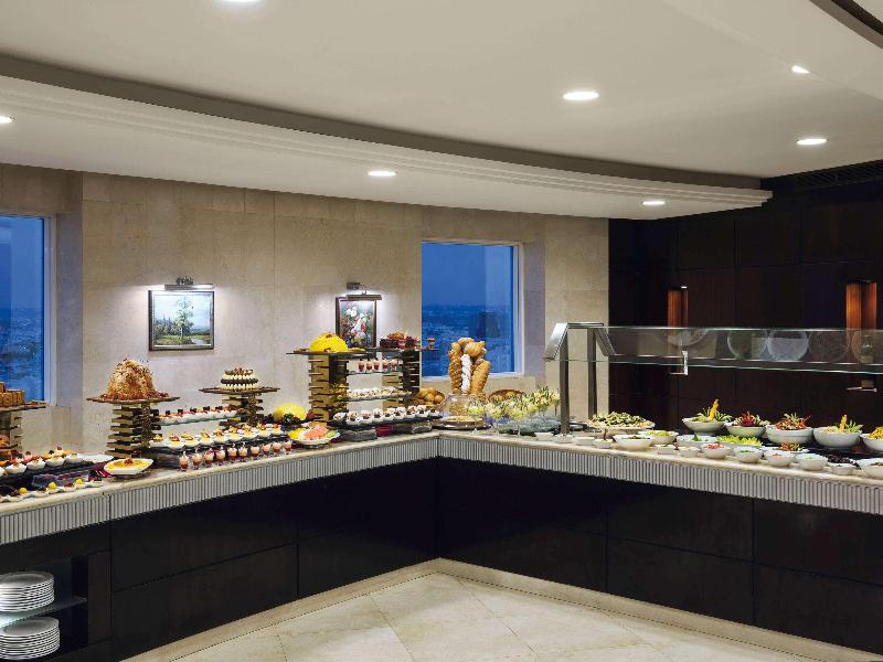 Movenpick Hotel Qassim - Restoran