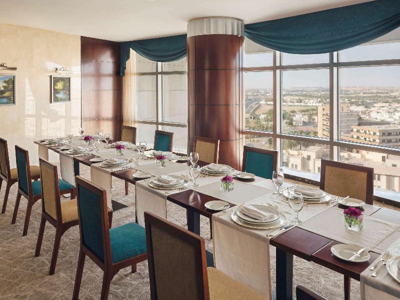 Movenpick Hotel Qassim - Restoran