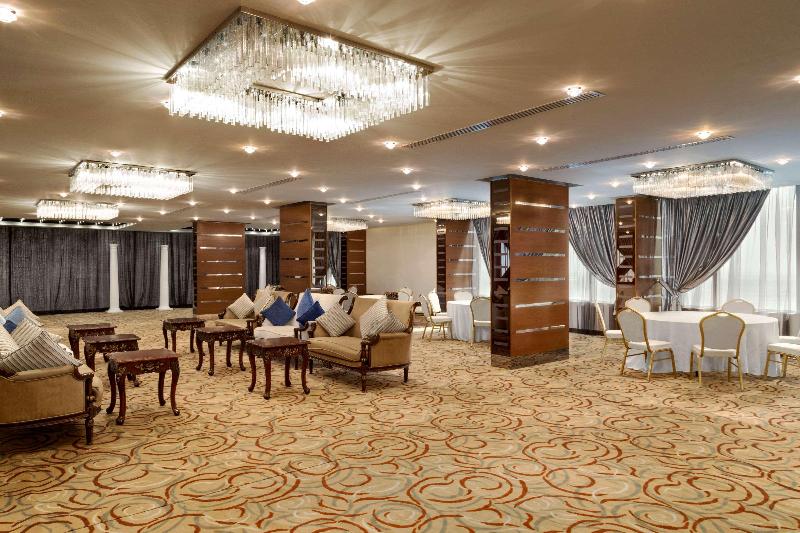 Ramada Hotel & Suites Al Qassim - Toplantı