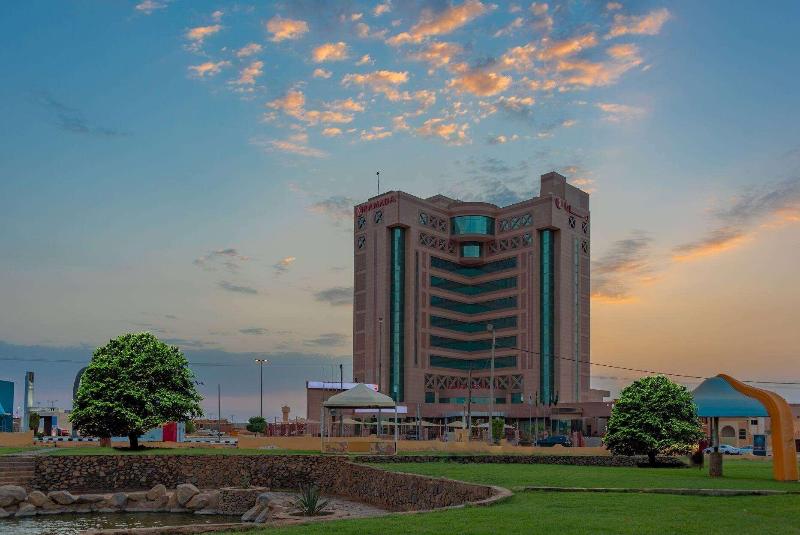 Ramada Hotel & Suites Al Qassim - Genel