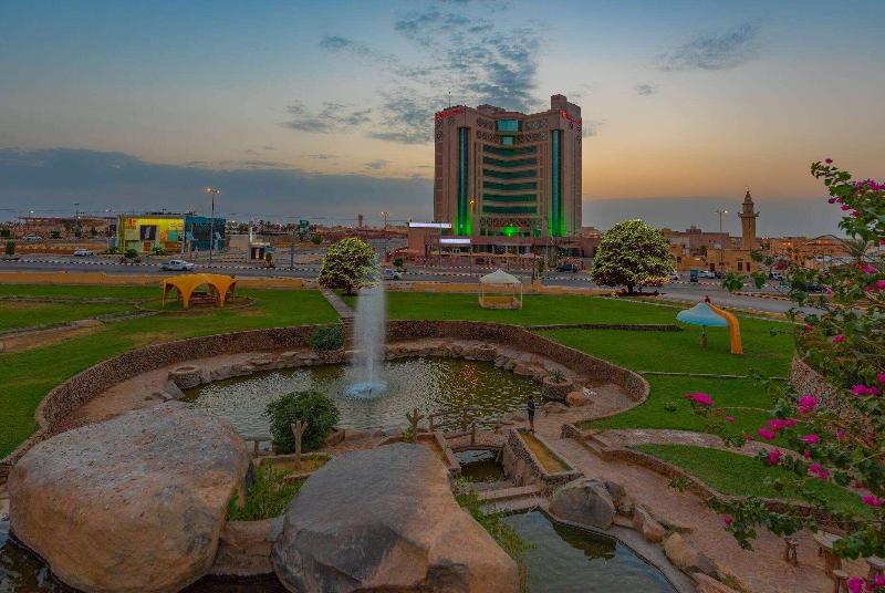 Ramada Hotel & Suites Al Qassim - Genel