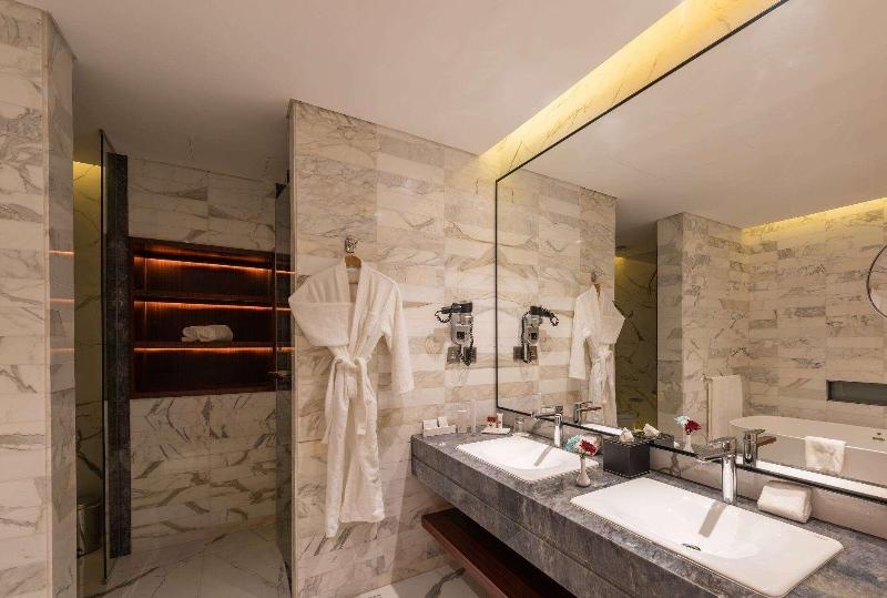 Ramada Hotel & Suites Al Qassim - Oda