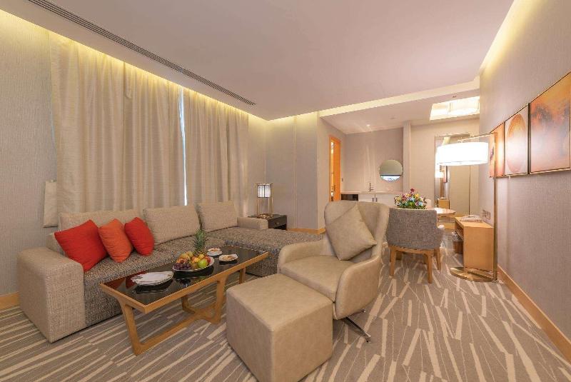 Ramada Hotel & Suites Al Qassim - Oda