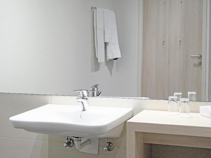 Park Inn By Radisson Linz - Oda