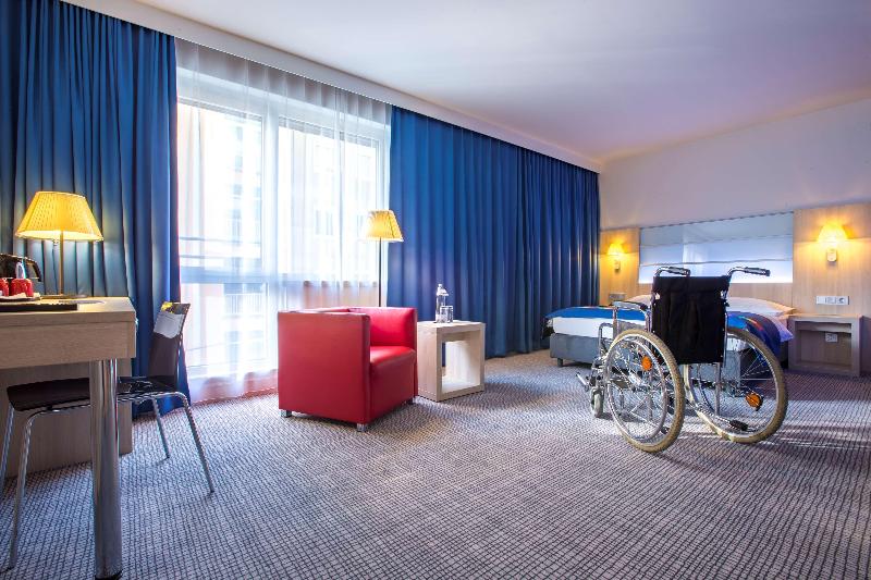 Park Inn By Radisson Linz - Oda