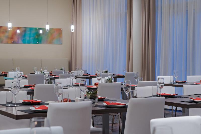 Park Inn By Radisson Linz - Restoran