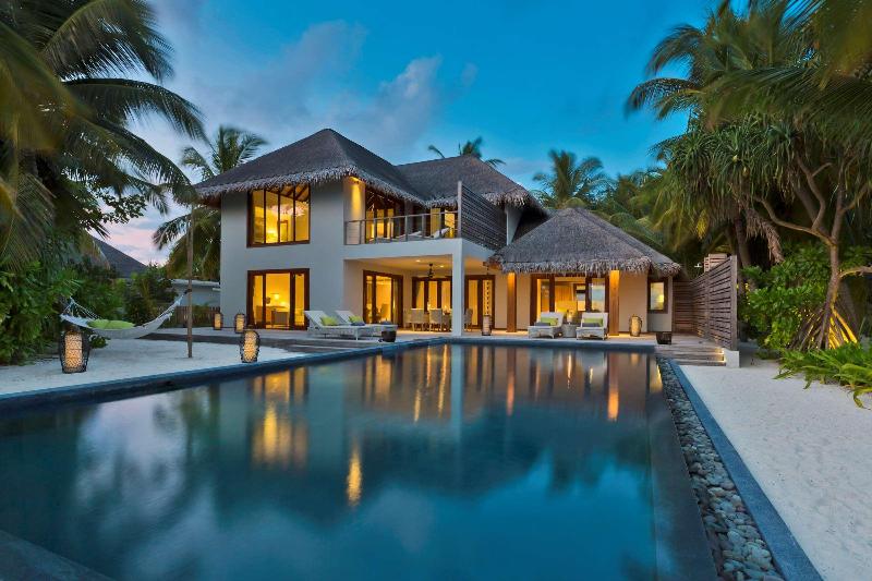 Dusit Thani Maldives - Genel